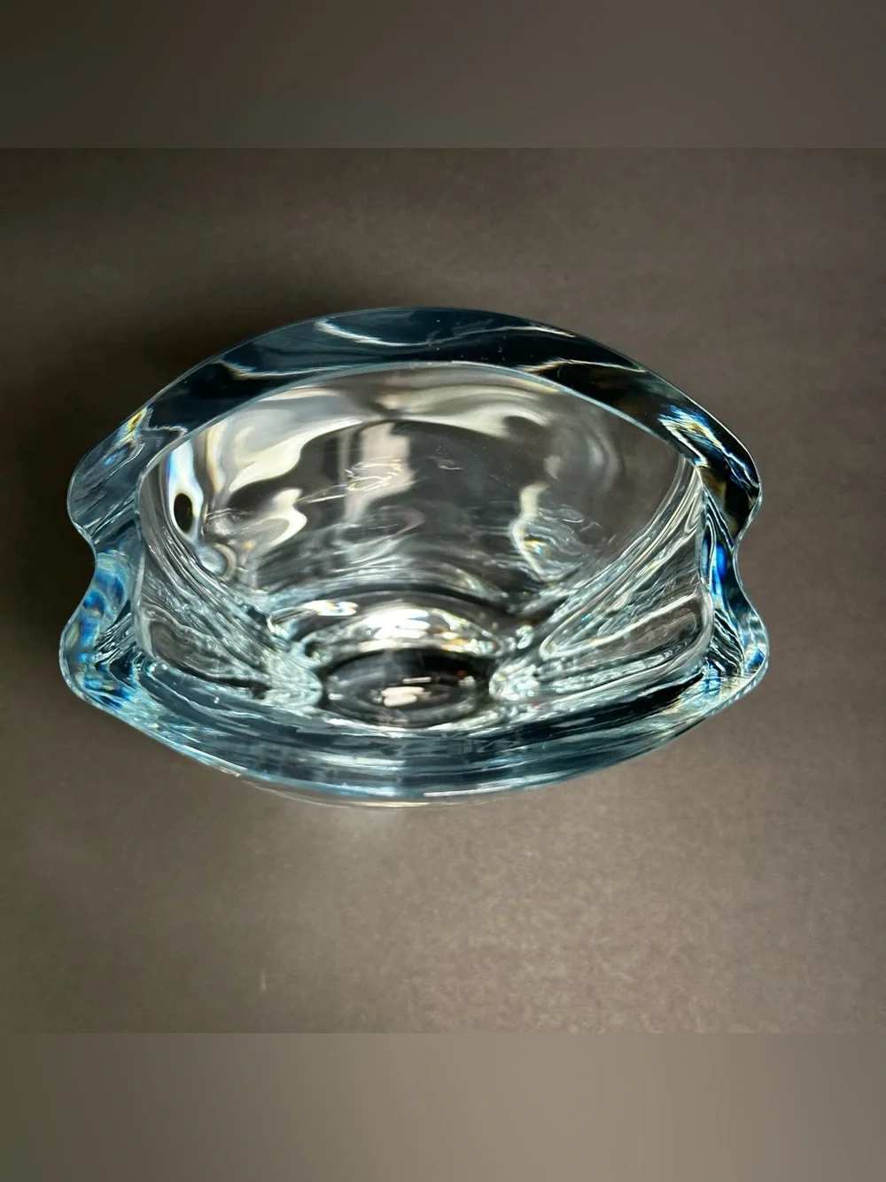 BEAUTIFUL VINTAGE STROMBERGSHYTTAN VASE 7.25